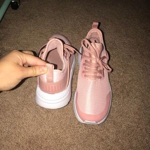 Brand new never worn pink puma sneakers